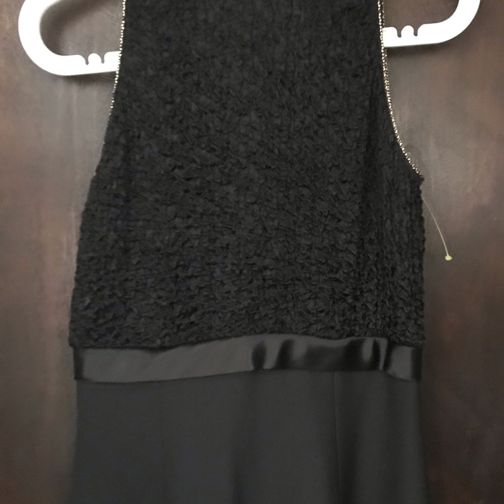 Cache Dress - Picture 4 of 4